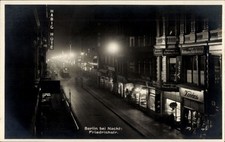 Ak Berlin, Friedrichstraße bei Nacht, Habig Hüte, Geschäfte - 4300985