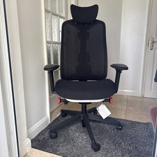 Herman Miller Vantum Gaming