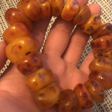 ARMBAND AUS NATURHEILENDEM