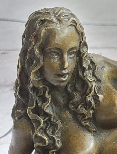 Bronzefrau erotisch nackte - bronzefrau,,