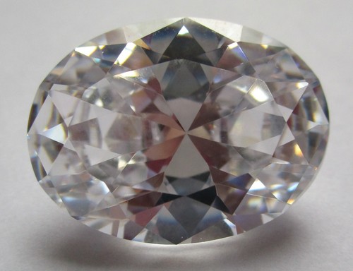 Cubic zirkonia 13x9 - 1,