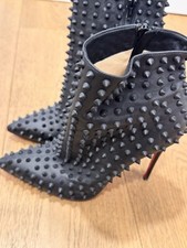 Louboutin Stiefeletten High