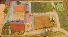 Diorama Modellbahn H0 Epoche III  2 teiliger Bauernhof mit Ackerland und Vieh 