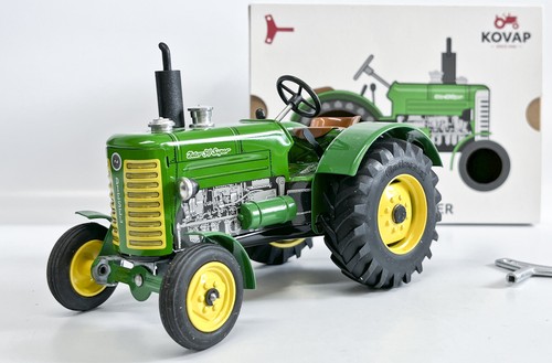 Traktor zetor super zelený - traktor,