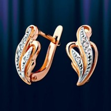 Schöne Ohrringe Russisches