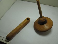 Schnur Kreisel -  mit diverse Hölzer, für Kinder ab 5 Jahre - Holzspielzeug