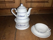 Kronester is Teetied kleine Teekanne mit friesischer Teetasse