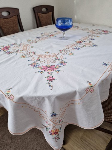 Wunderschöne tischdecke mit - wunderschöne,