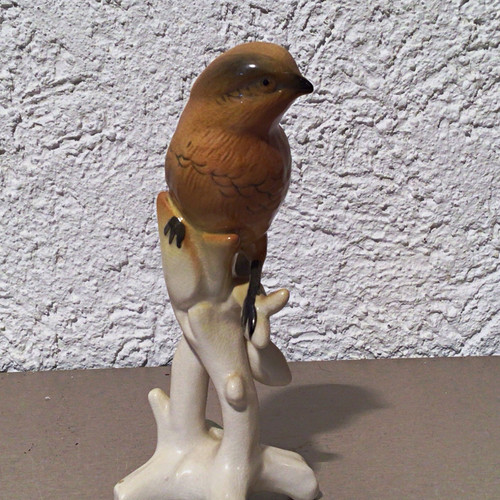 Keramik vogel figur auf ast - keramik,