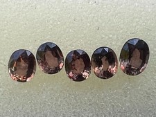 5 Intense  Rosa Saphire - Oval Cut - 4,25 Carat with Box