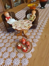 2 sehr alte Puppenstubensessel