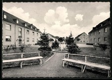 AK Fritzlar /Eder, Bundeswehr-Kaserne, Innenhof mit Brunnen und Wohngebäuden 