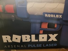 Nerf Roblox blau/weiß mit Schaumstoffpfeilen
