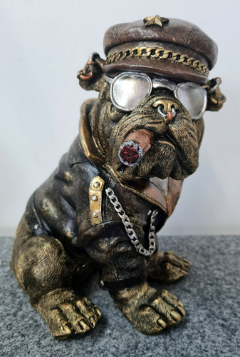 Dekofigur mops gold mit jacke - dekofigur,
