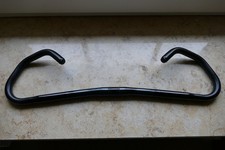 Fahrrad Alu  Multifunktionslenker schwarz 22,2 mm Bullhorn  600 mm 25,4 mm Kl.