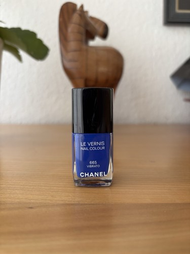 Chanel nagellack 665 - vibrato,