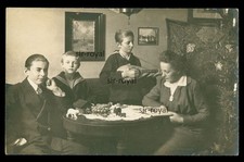 Leipzig 1920 - Family Living