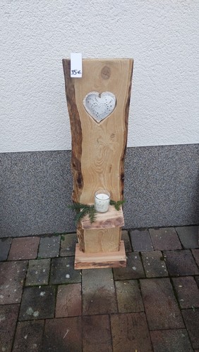 Holzstele mit herz und - herz, kerze