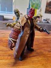 Hellboy Actionfigur mit Ivan the Corpse Mezco 2004