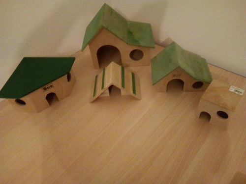 Nagerhaus aus holz versch - aus,