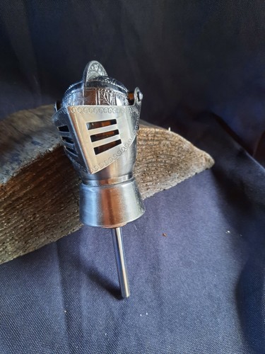 Schnapsausgießer ritterhelm - schnapsausgießer,