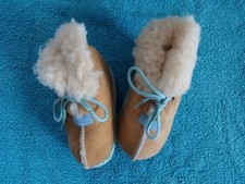 Lammfell - Schuhe -  Baby mit Leder - ca. 12 cm  - K`G
