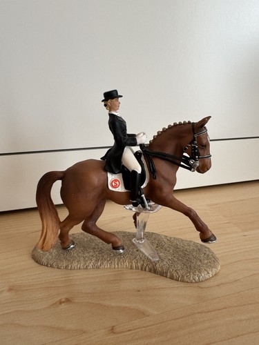 Schleich 42035 dressurreiterin - schleich,