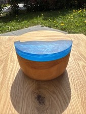 Gewürzdose aus Olivenholz mit