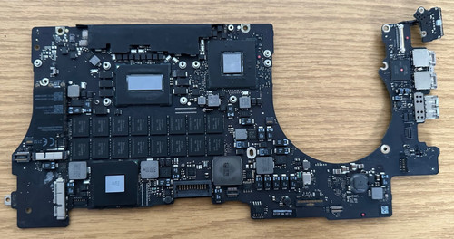 Macbook pro a1398 logic - 15",