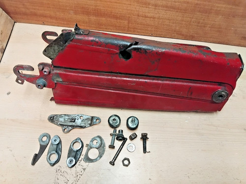 Schwinge kettenkasten und - ,