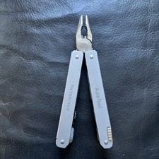 Victorinox  Auto Tool