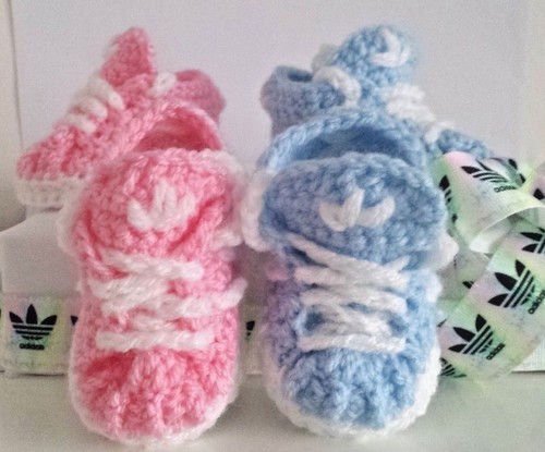 Baby gehäkelt stricken hand - baby,