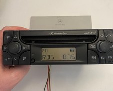 Genuine Mercedes R170 Radio
