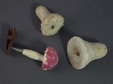 3 x alter Christbaumschmuck aus Watte, 2 Glocken + Fliegenpilz   (# 11357)