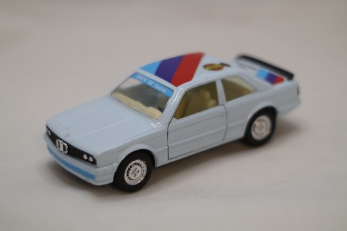 Mira bmw e30 - e30, metall