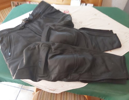 Sehr schöne motorradlederhose - sehr,