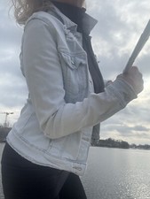 Coole sexy Breshka Denim Jeansjacke Gr.S sehr helles Blau leicht elastisch ?