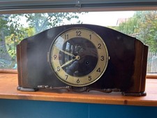 Antike mechanische Kaminuhr