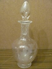 sehr alte Karaffe  mit