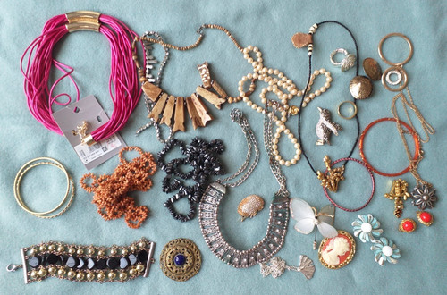 Modeschmuck konvolut - -,