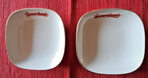 Zwei doornkaat aschenbecher - doornkaat,