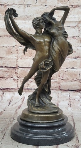Elegant bronze statue liebende - elegant,