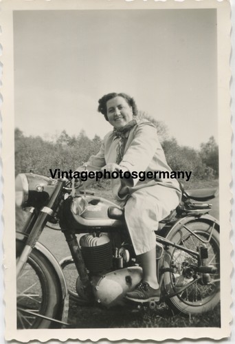 Z3878 foto 40er jahre - jahre, triumph