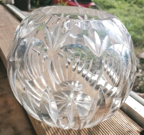 Kugelvase aus