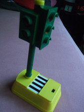 Spielzeug Ampel von Dickie batteriebetrieben/leuchtet