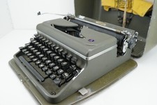 Reise Schreibmaschine TRIUMPH