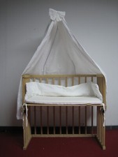 Babybay Beistellbett mit abnehmbaren Himmel 2 Matratzen und Nestchen