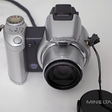 Minolta Dimage Z1