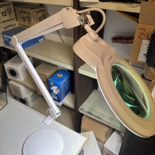 Lumeno LED Lupenleuchte 7245-MKII 10 Watt 230V