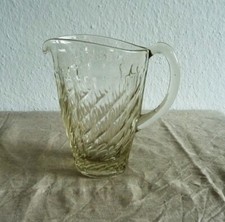 alter  Glaskrug  Kanne